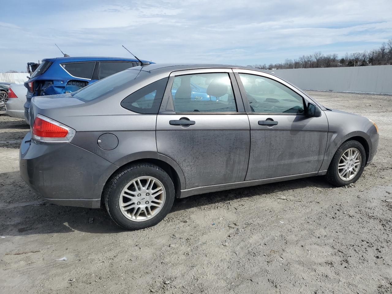 2010 Ford Focus Se VIN: 1FAHP3FN9AW203363 Lot: 46546385