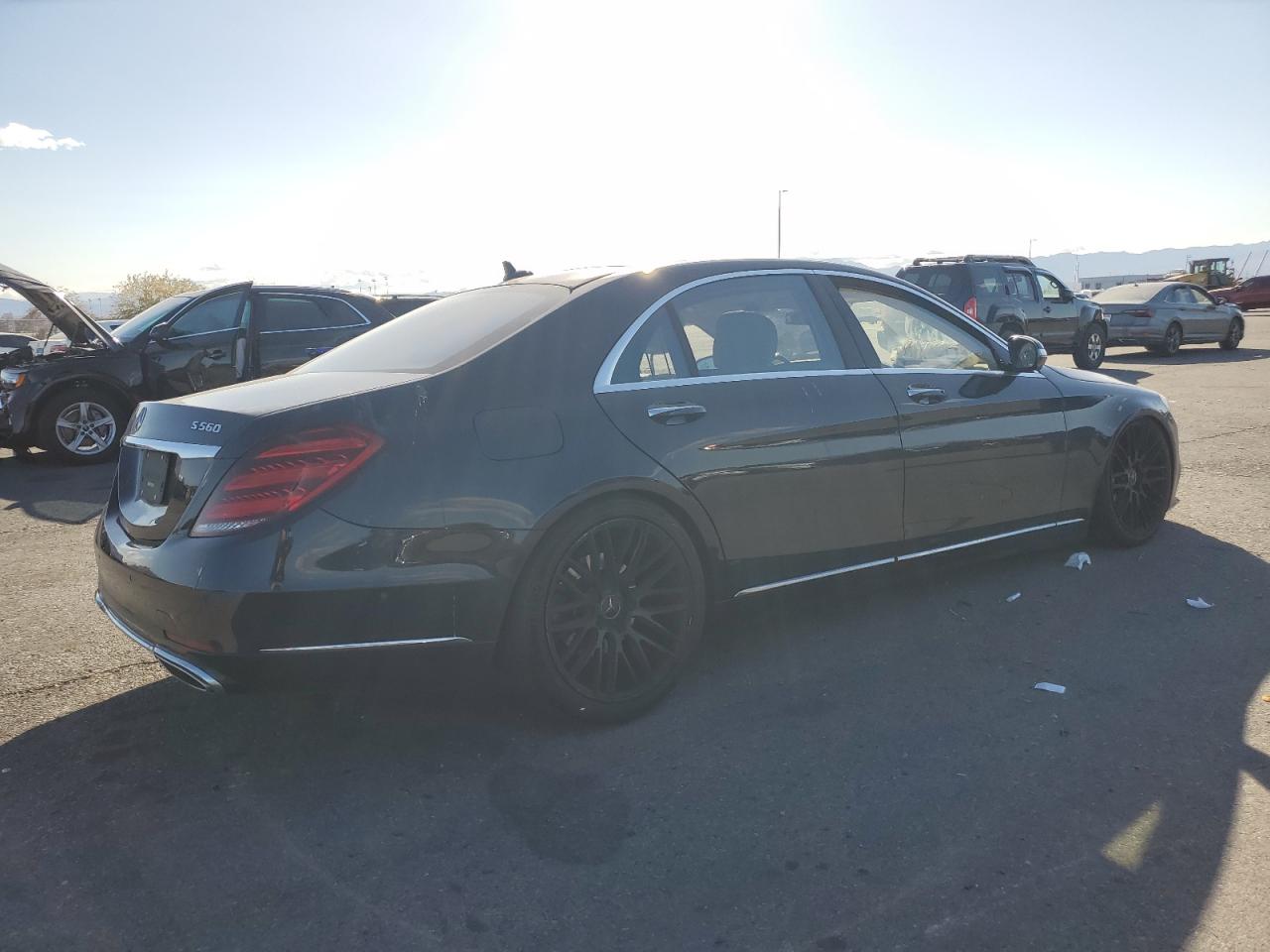 2018 Mercedes-Benz S 560 4Matic VIN: WDDUG8GB2JA346829 Lot: 44189335