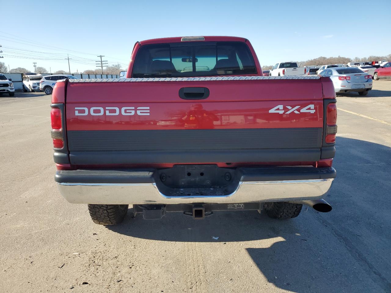 1998 Dodge Ram 2500 VIN: 1B7KF2368WJ206981 Lot: 46947405