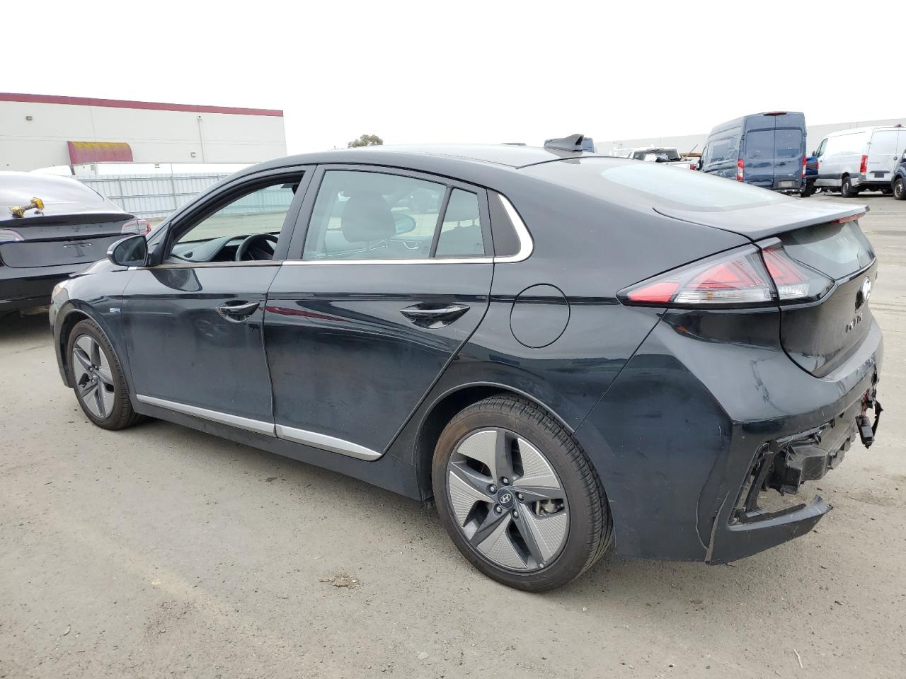 KMHC85LC0LU231529 2020 Hyundai Ioniq Sel