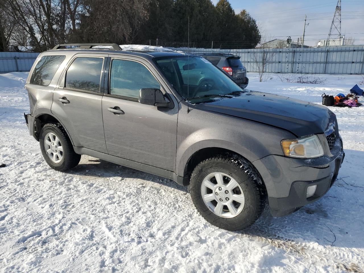 2011 Mazda Tribute I VIN: 4F2CY0C71BKM03930 Lot: 44603695