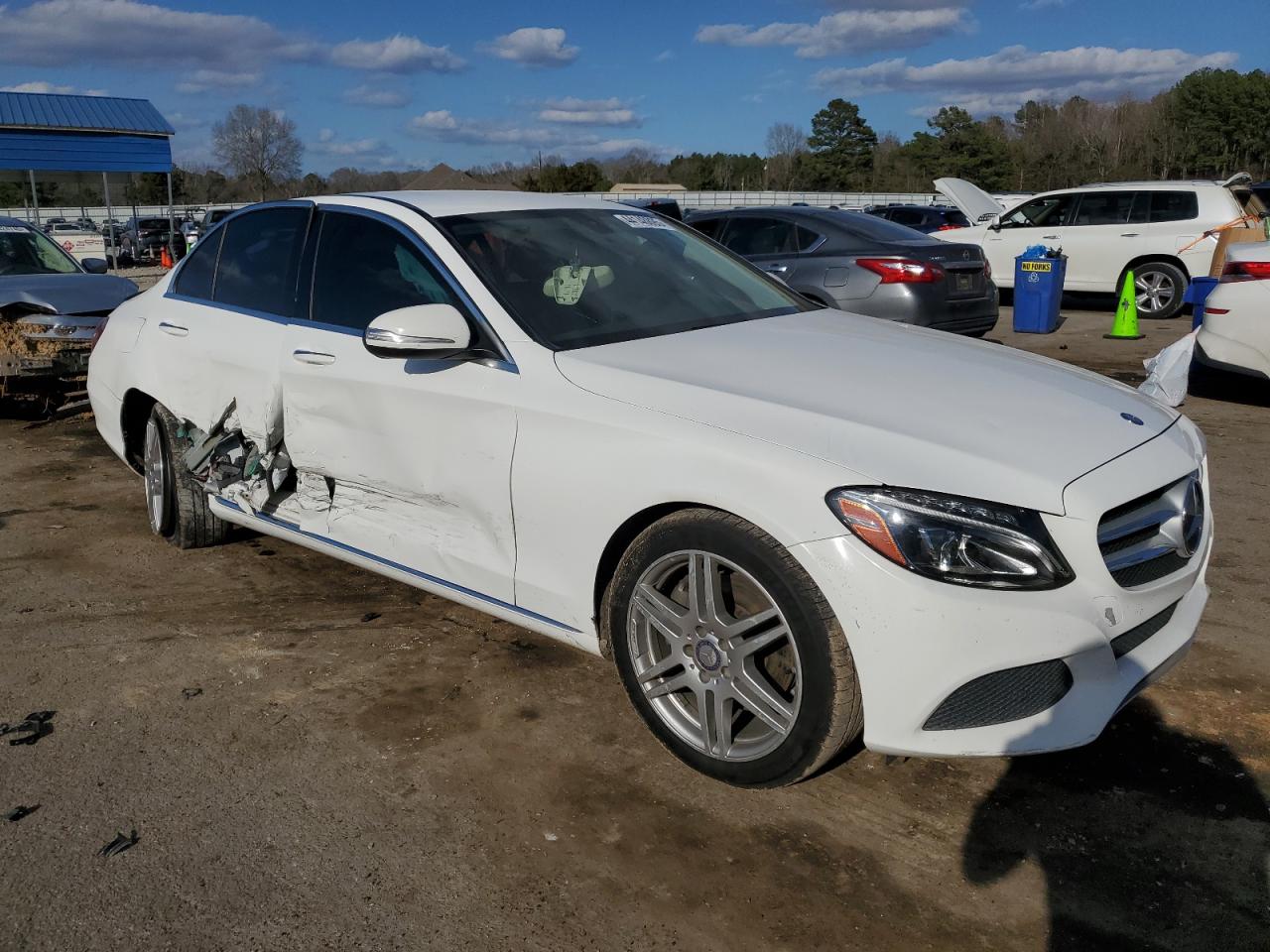 2015 Mercedes-Benz C 300 VIN: 55SWF4JB2FU044929 Lot: 44148895