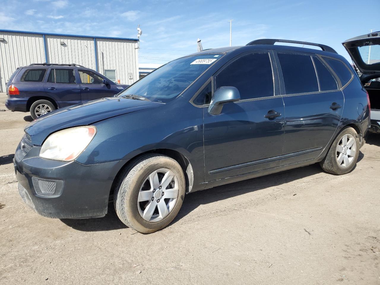 2009 Kia Rondo Base VIN: KNAFG529097285556 Lot: 46689755