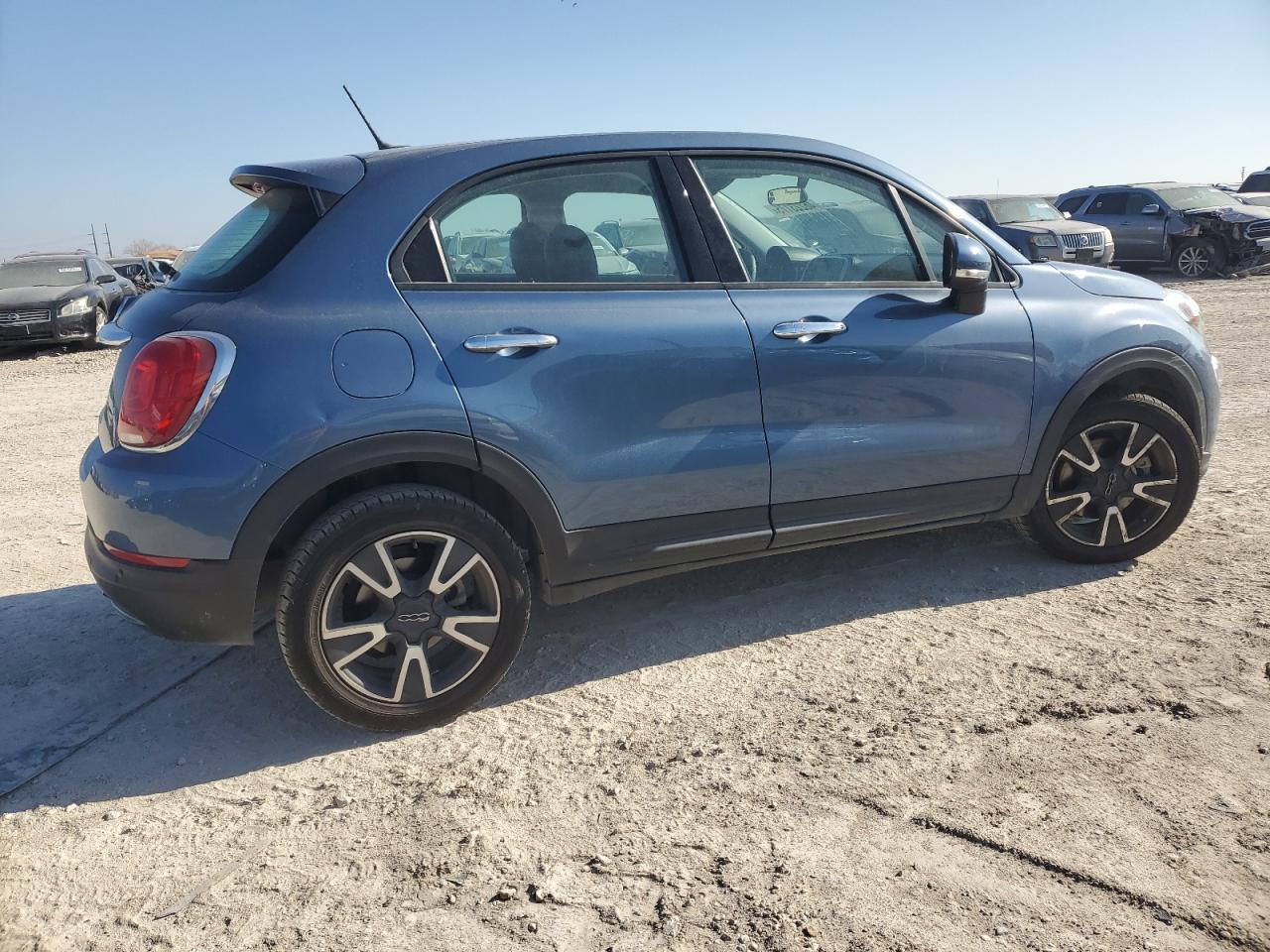 ZFBCFXAB7HP612528 2017 Fiat 500X Pop