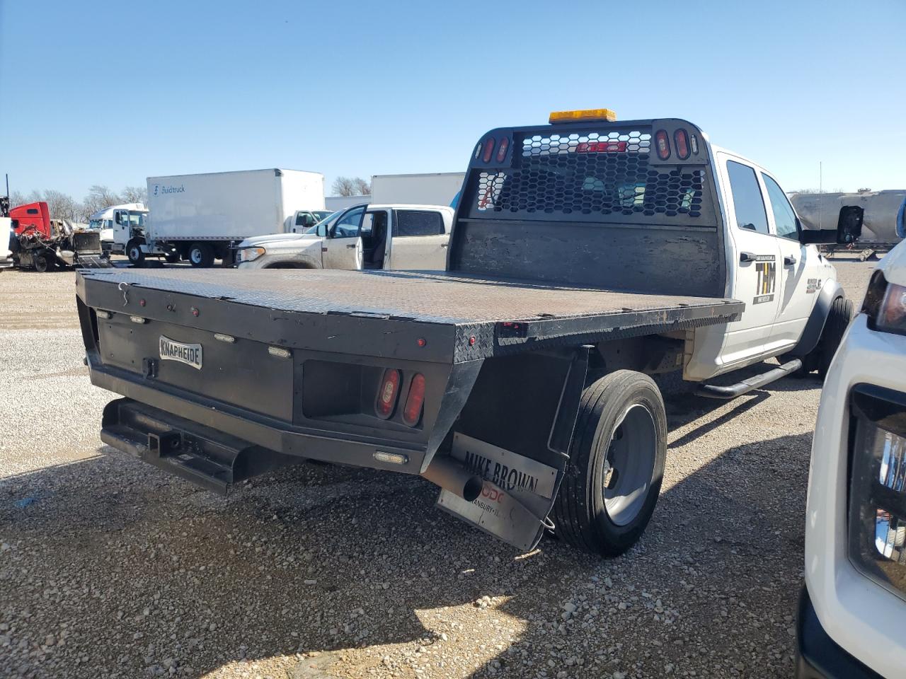 2016 Ram 4500 Crew Cab Flat Bed Truck VIN: 3C7WRKEL4GG304312 Lot: 45523815