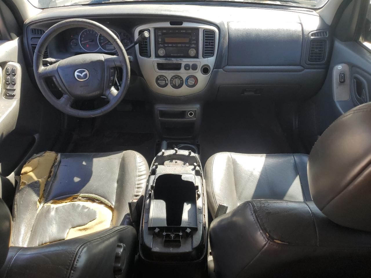 4F2CZ06143KM32909 2003 Mazda Tribute Es