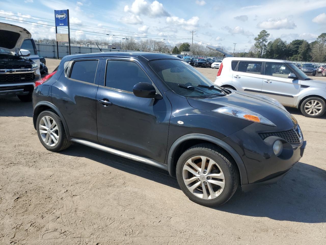 2014 Nissan Juke S VIN: JN8AF5MV7ET361614 Lot: 46103365