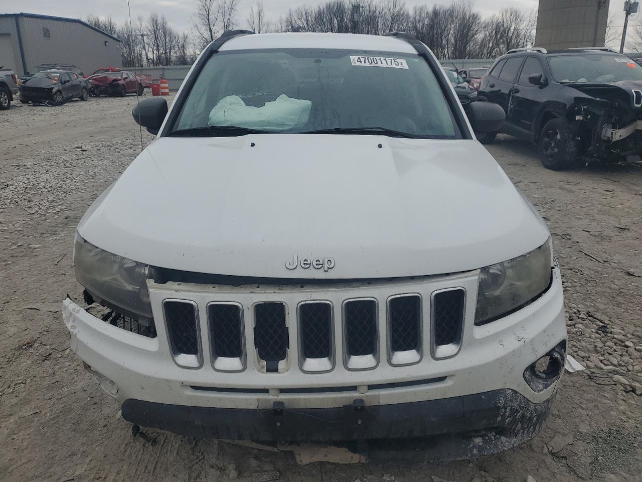 2014 Jeep Compass Sport VIN: 1C4NJCBA5ED843329 Lot: 47001175