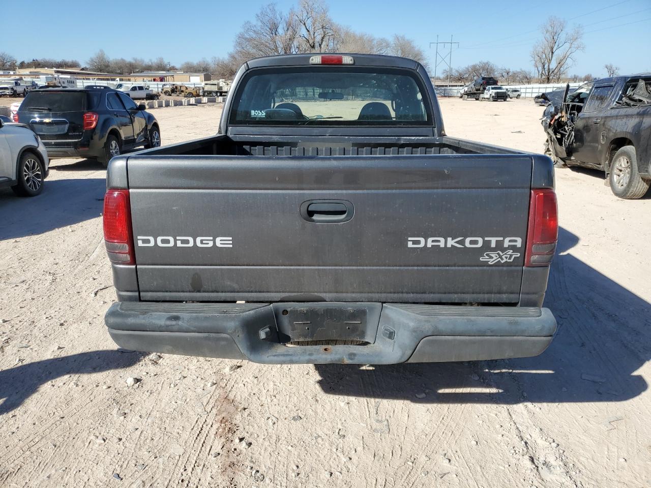 2004 Dodge Dakota Quad Sport VIN: 1D7HG38K34S565638 Lot: 46971655