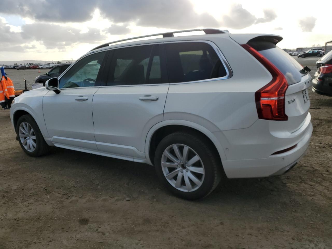 2016 Volvo Xc90 T6 VIN: YV4A22PK8G1045772 Lot: 45231845