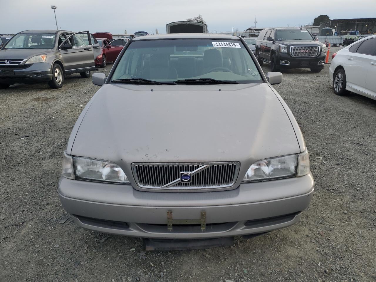 1999 Volvo S70 VIN: YV1LS55A2X1587936 Lot: 43434815