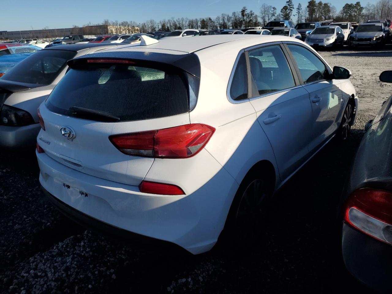 2018 Hyundai Elantra Gt VIN: KMHH35LE0JU017420 Lot: 42777255