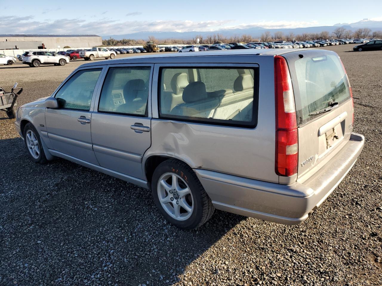 1998 Volvo V70 Glt VIN: YV1LW5679W2527717 Lot: 43663345