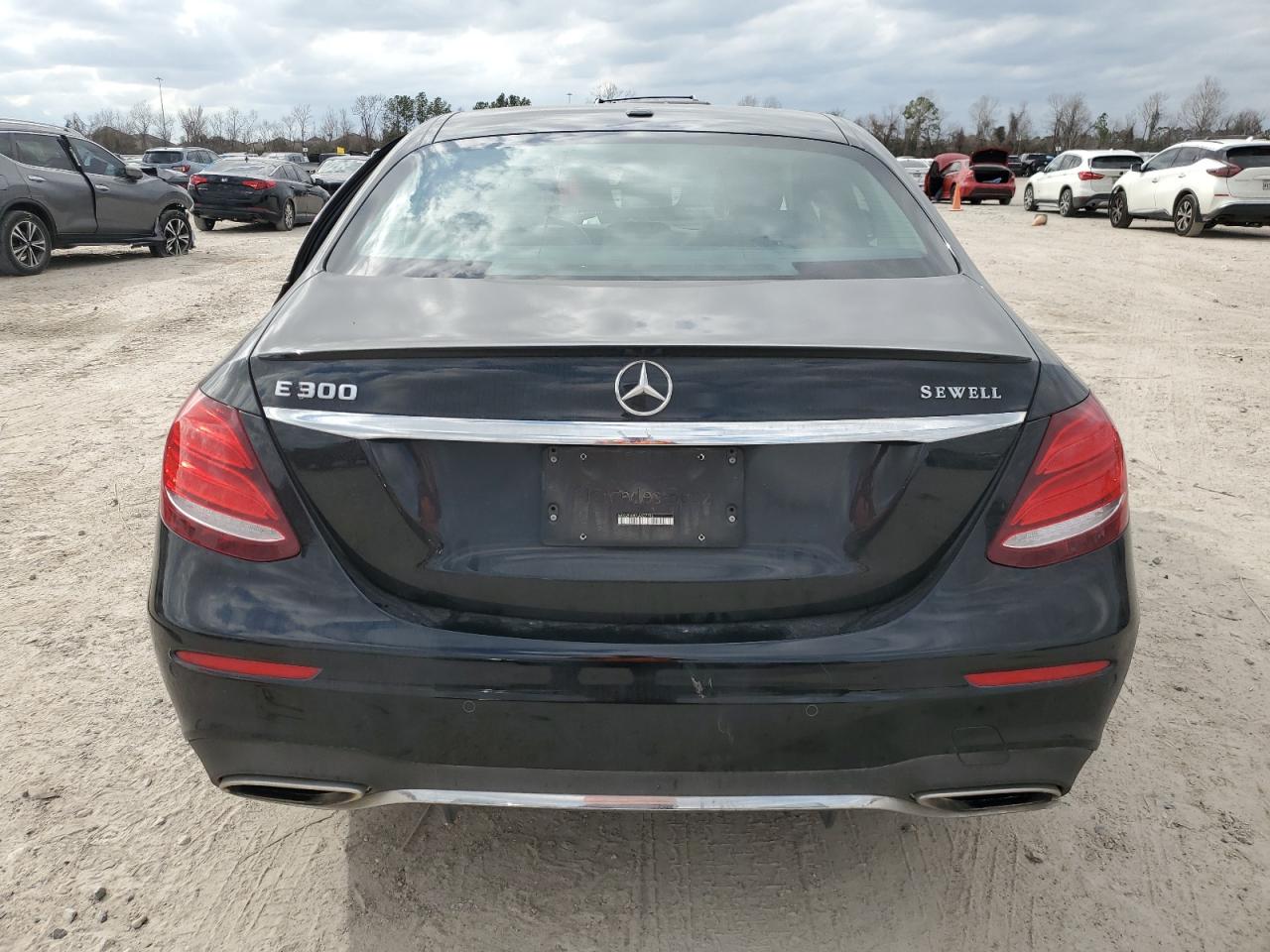 WDDZF4JB7JA337196 2018 Mercedes-Benz E 300