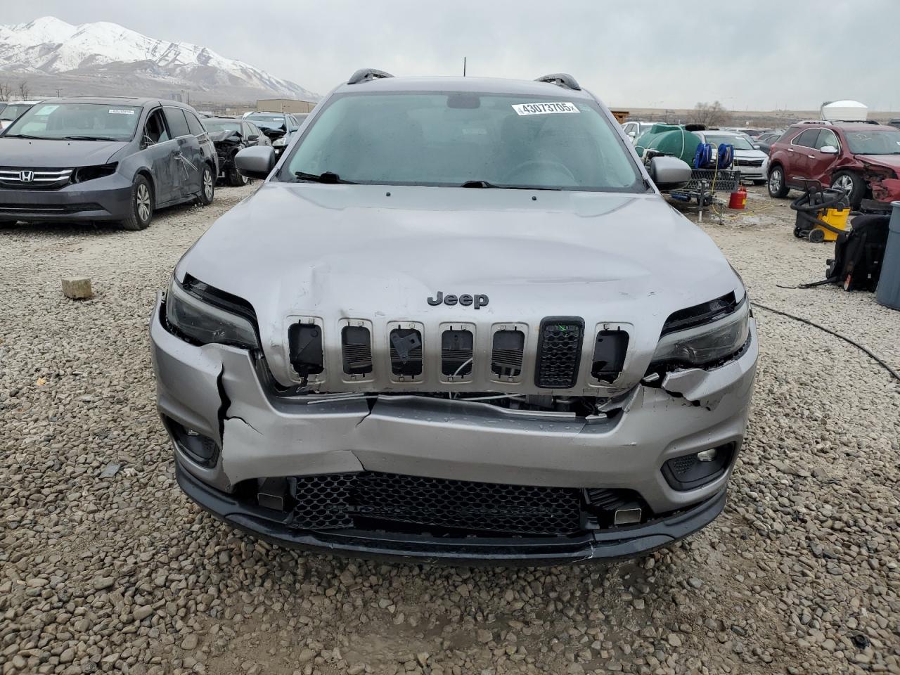 1C4PJMLX2KD282245 2019 Jeep Cherokee Latitude Plus