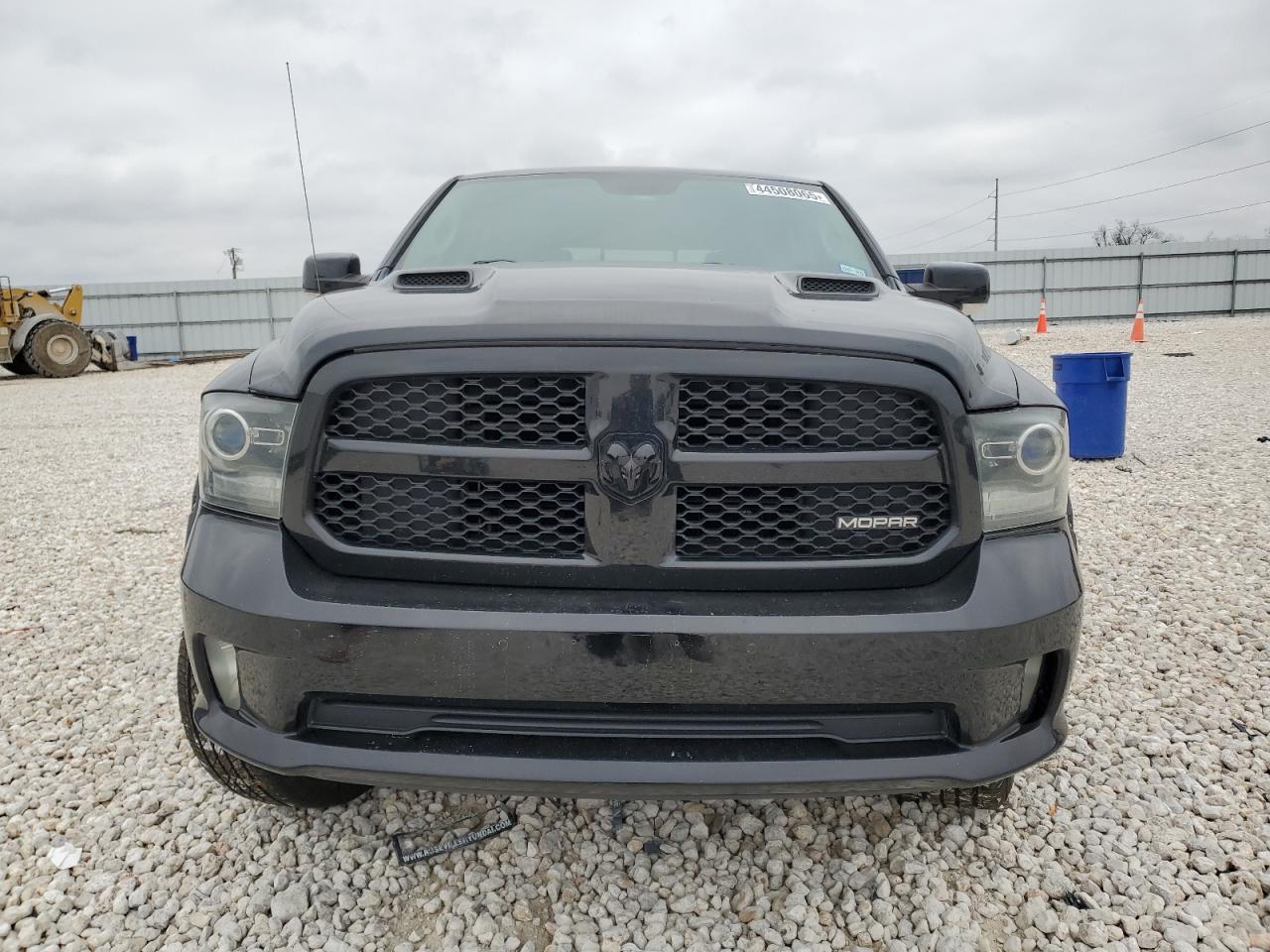 1C6RR7MT7ES359035 2014 Ram 1500 Sport