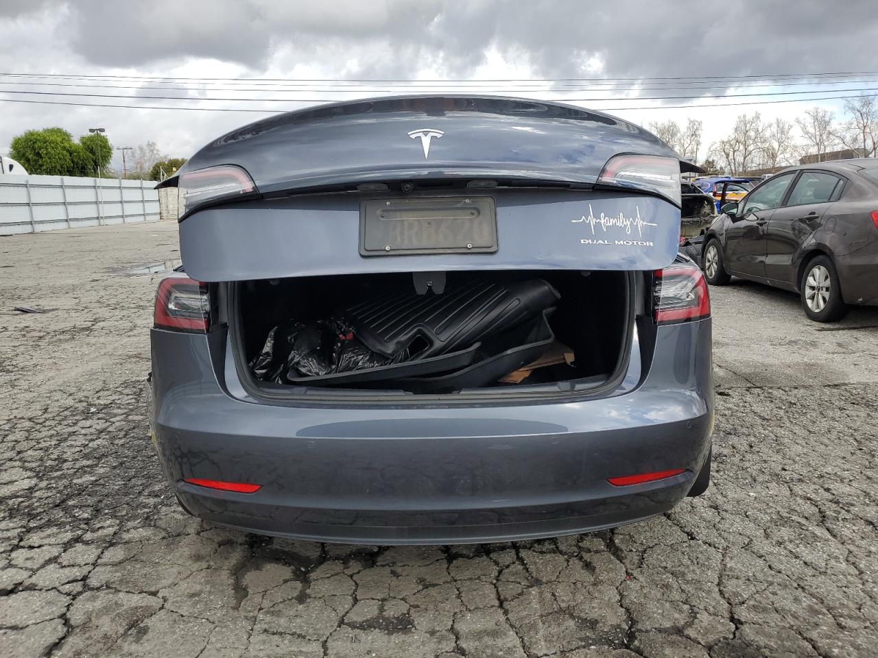 5YJ3E1EB3NF260996 2022 Tesla Model 3