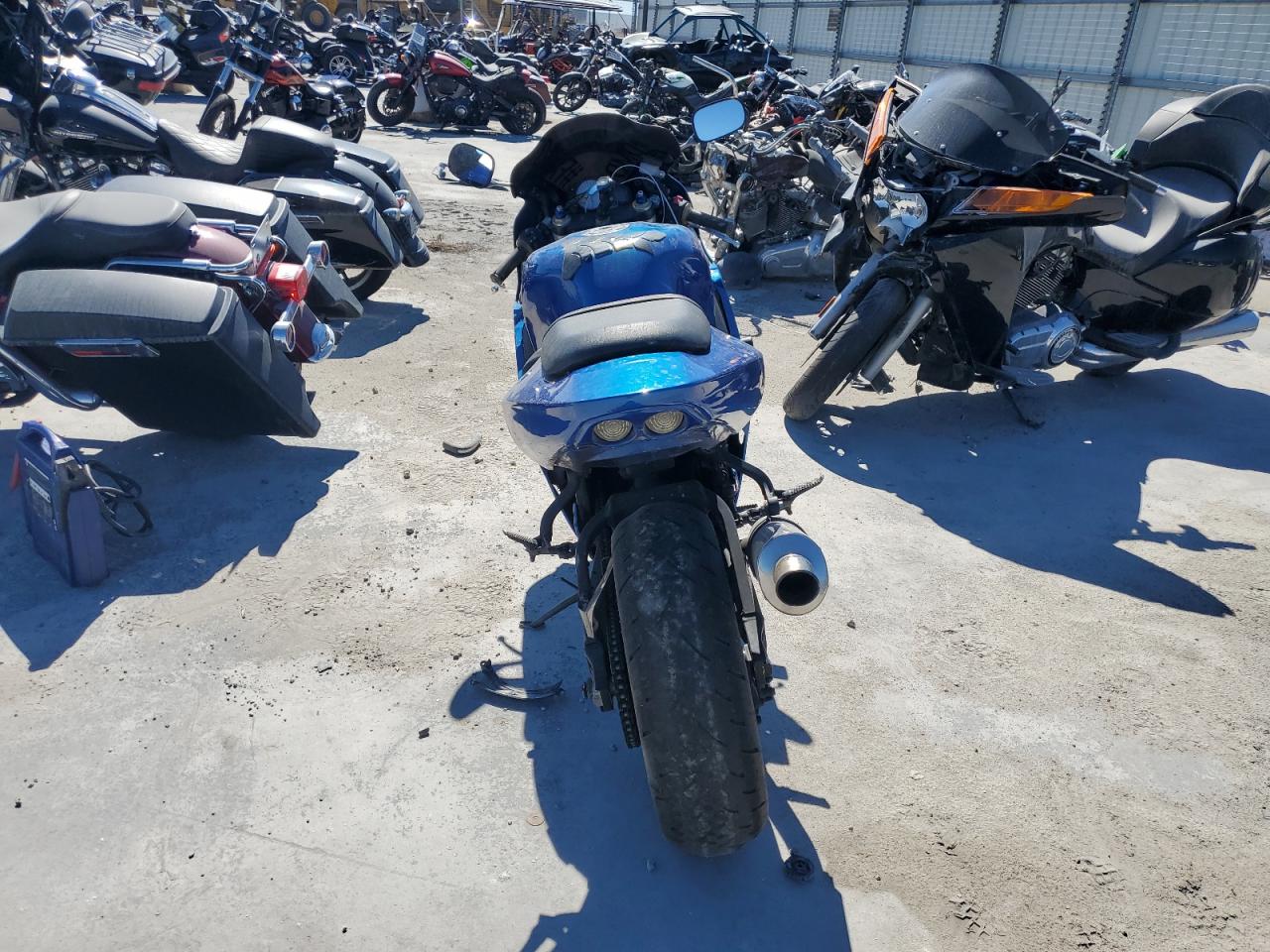 2002 Suzuki Gsx-R750 VIN: JS1GR7HA322103733 Lot: 45336525