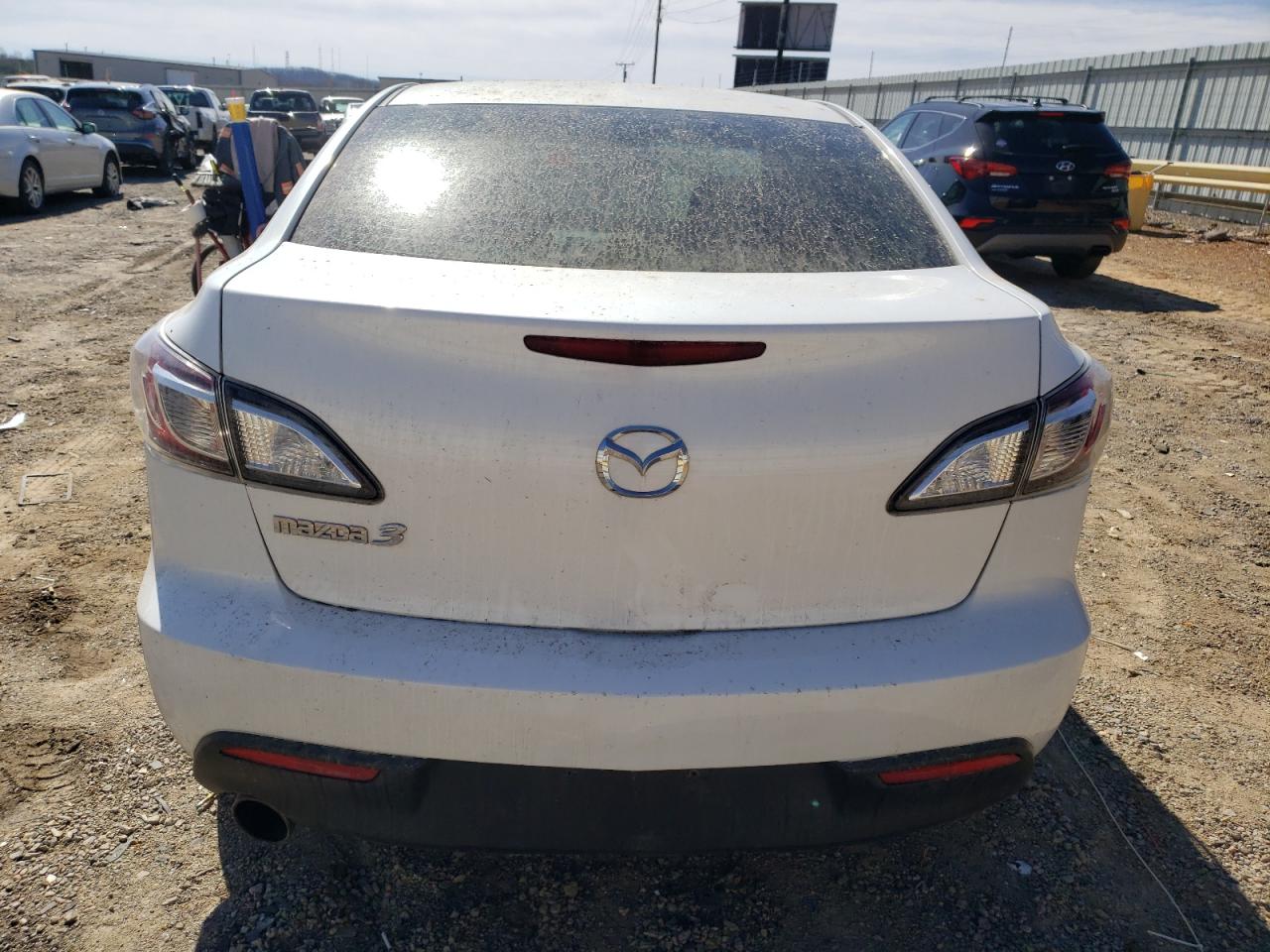 JM1BL1SG2A1156763 2010 Mazda 3 I