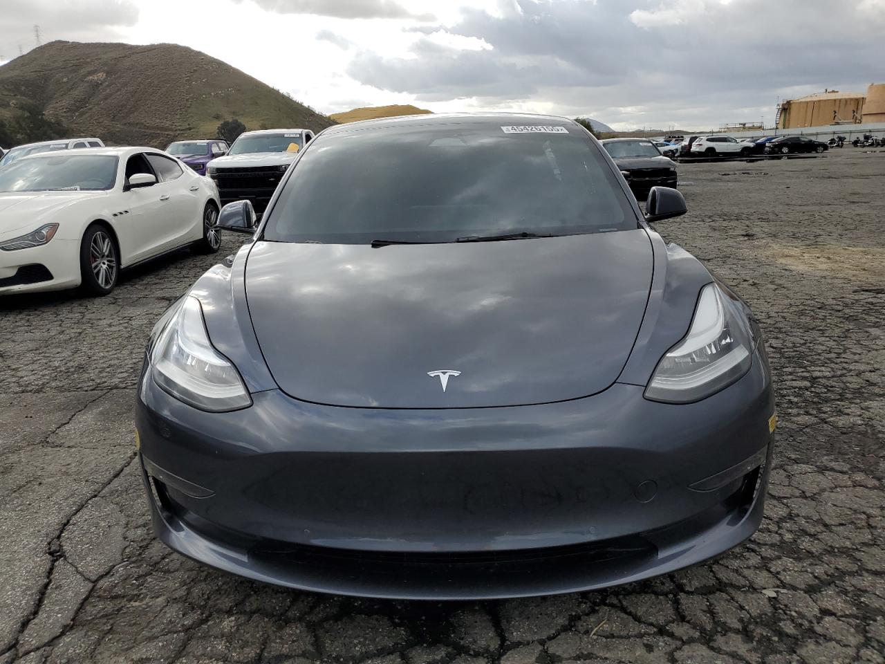 5YJ3E1EB3NF260996 2022 Tesla Model 3