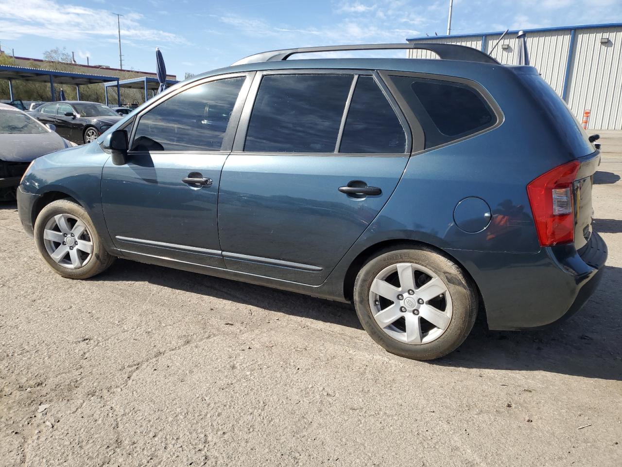 2009 Kia Rondo Base VIN: KNAFG529097285556 Lot: 46689755