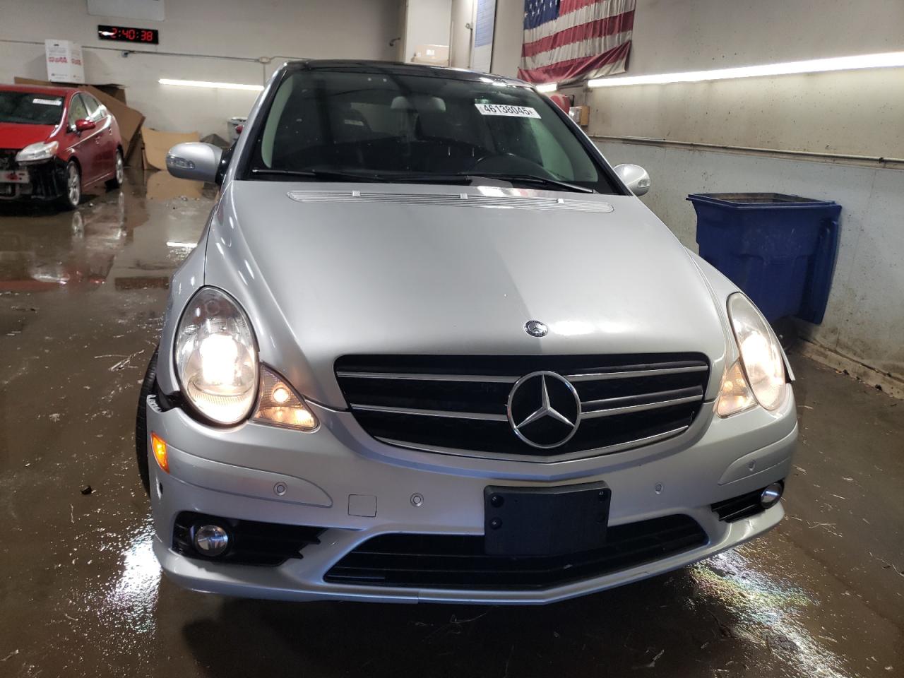 2009 Mercedes-Benz R 350 4Matic VIN: 4JGCB65E49A092179 Lot: 46138045