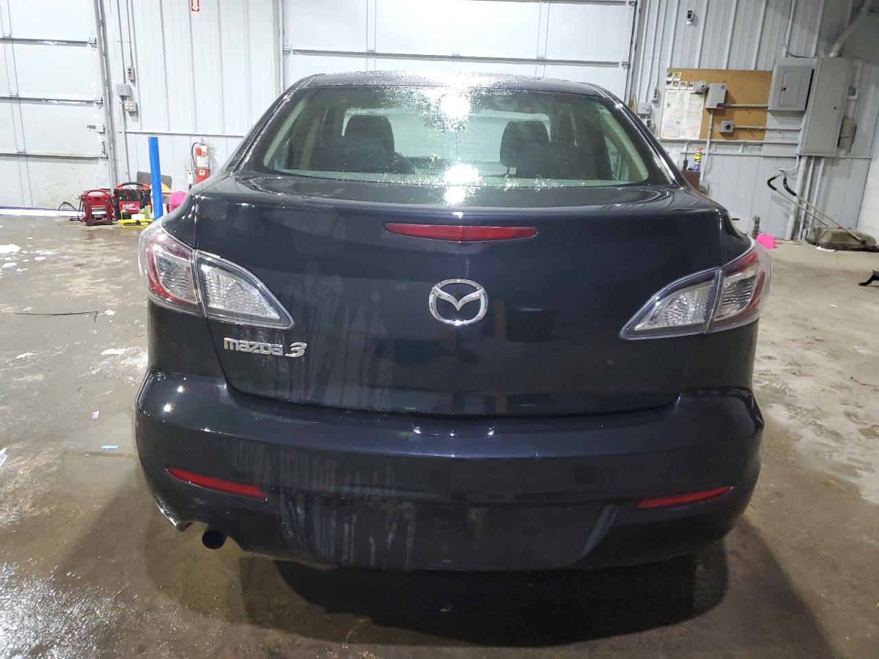 JM1BL1TG2D1840568 2013 Mazda 3 I