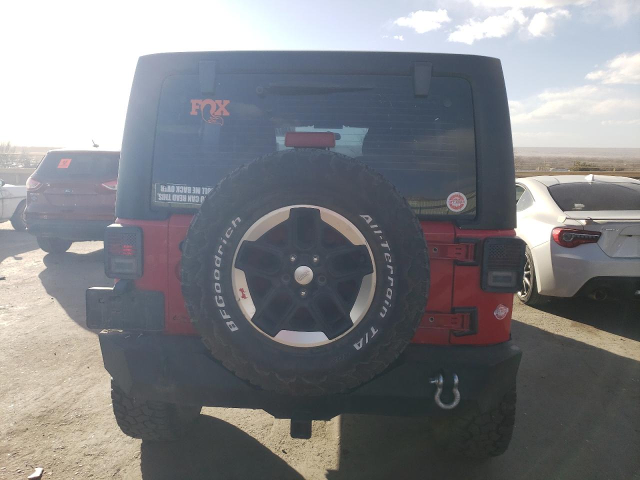 1C4BJWDG0HL731036 2017 Jeep Wrangler Unlimited Sport