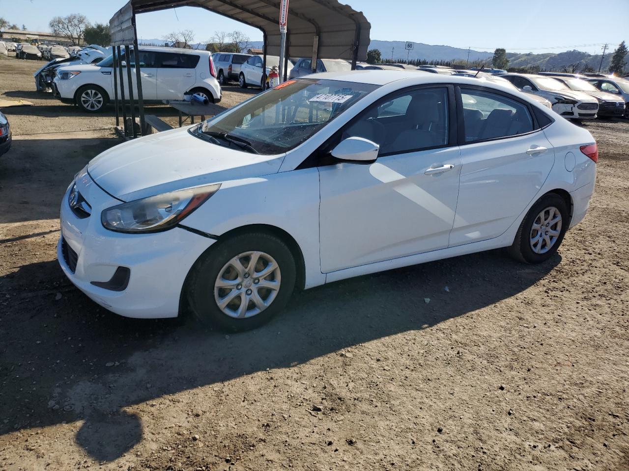 KMHCT4AE3EU664665 2014 Hyundai Accent Gls