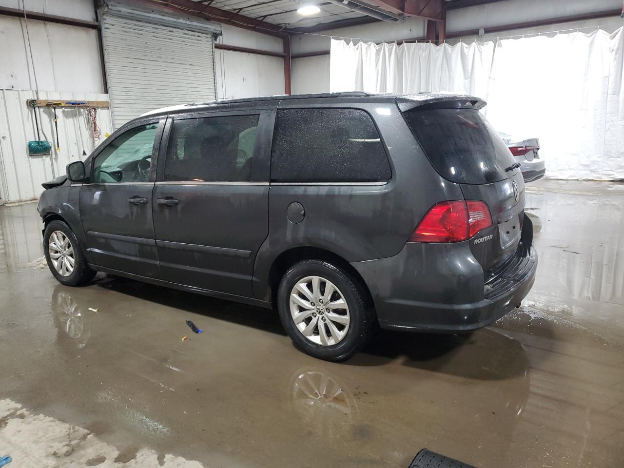 2012 Volkswagen Routan Se VIN: 2C4RVABG1CR355097 Lot: 44492545