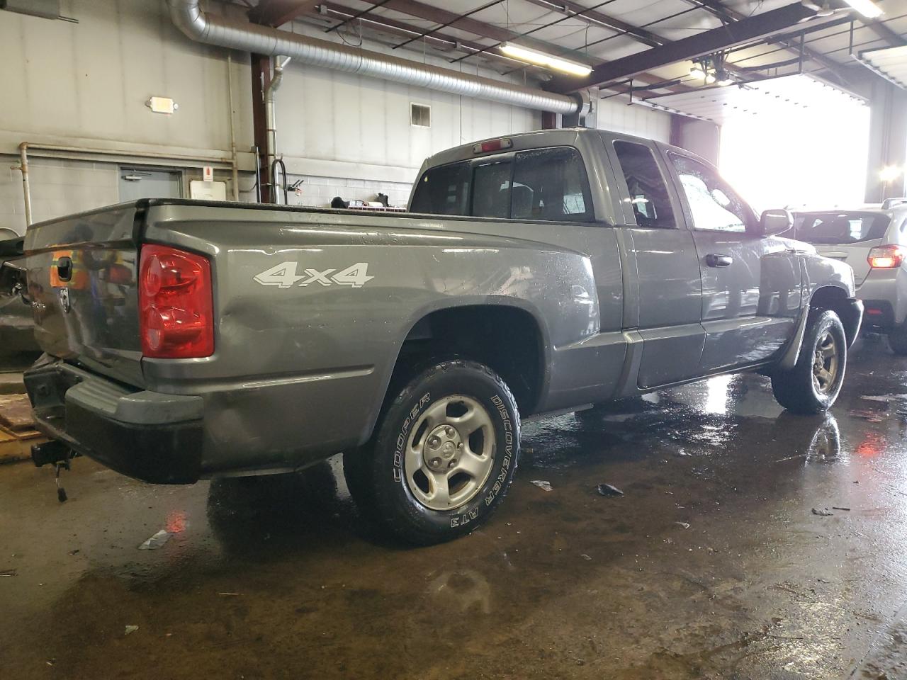 2005 Dodge Dakota St VIN: 1D7HW22K05S332114 Lot: 46319375