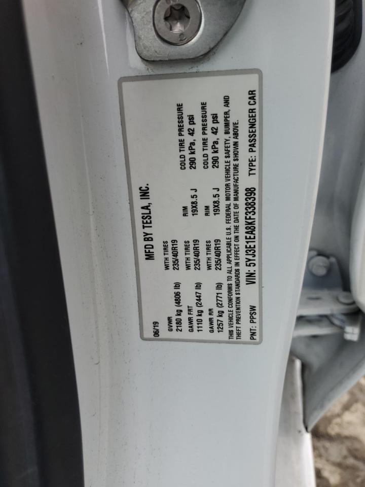 5YJ3E1EA8KF338398 2019 Tesla Model 3