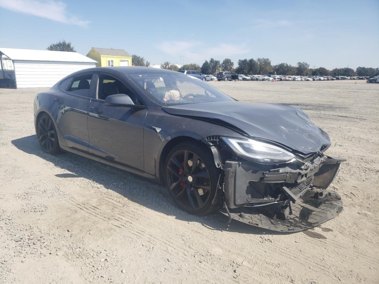 5YJSA1E43HF211746 2017 Tesla Model S