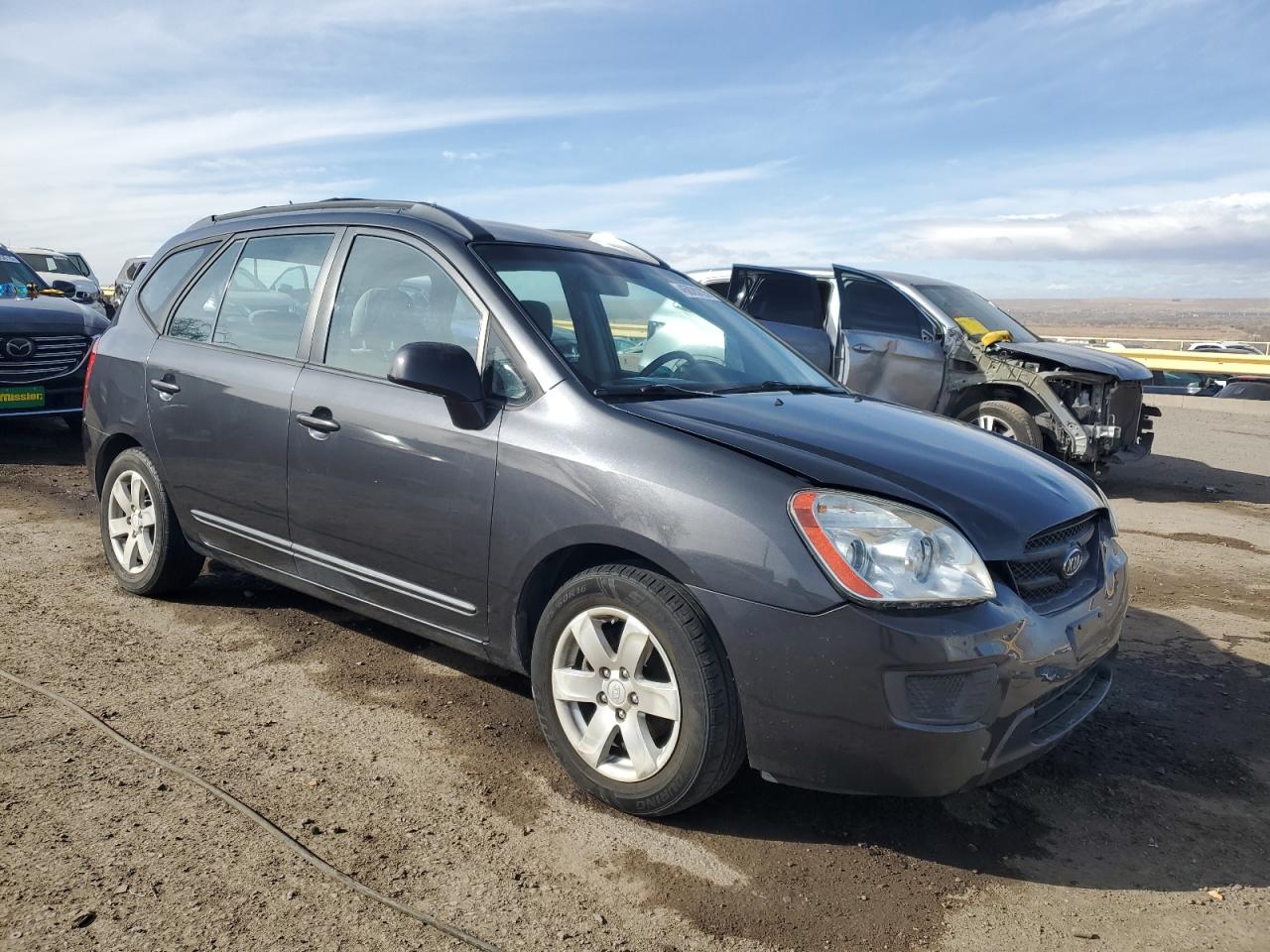 KNAFG525277079813 2007 Kia Rondo Base