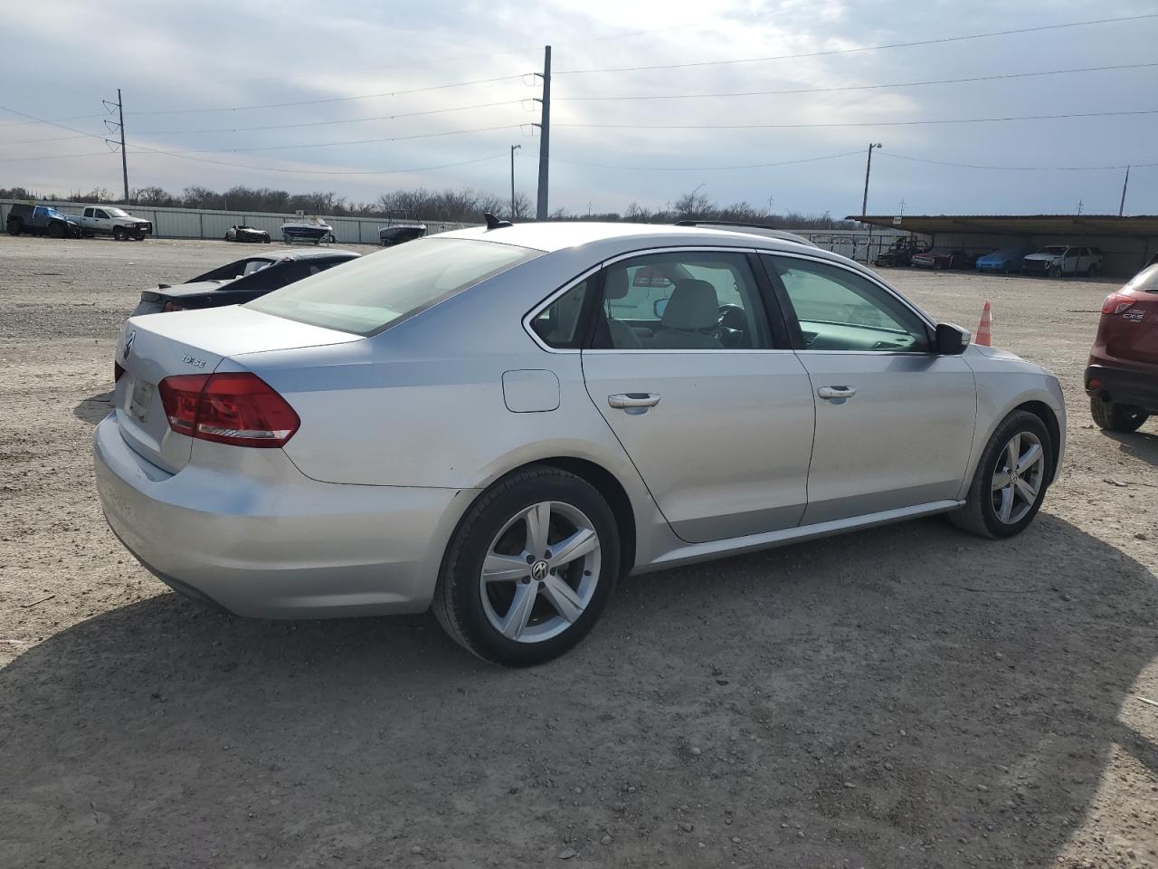 2013 Volkswagen Passat Se VIN: 1VWBN7A31DC052556 Lot: 47371115