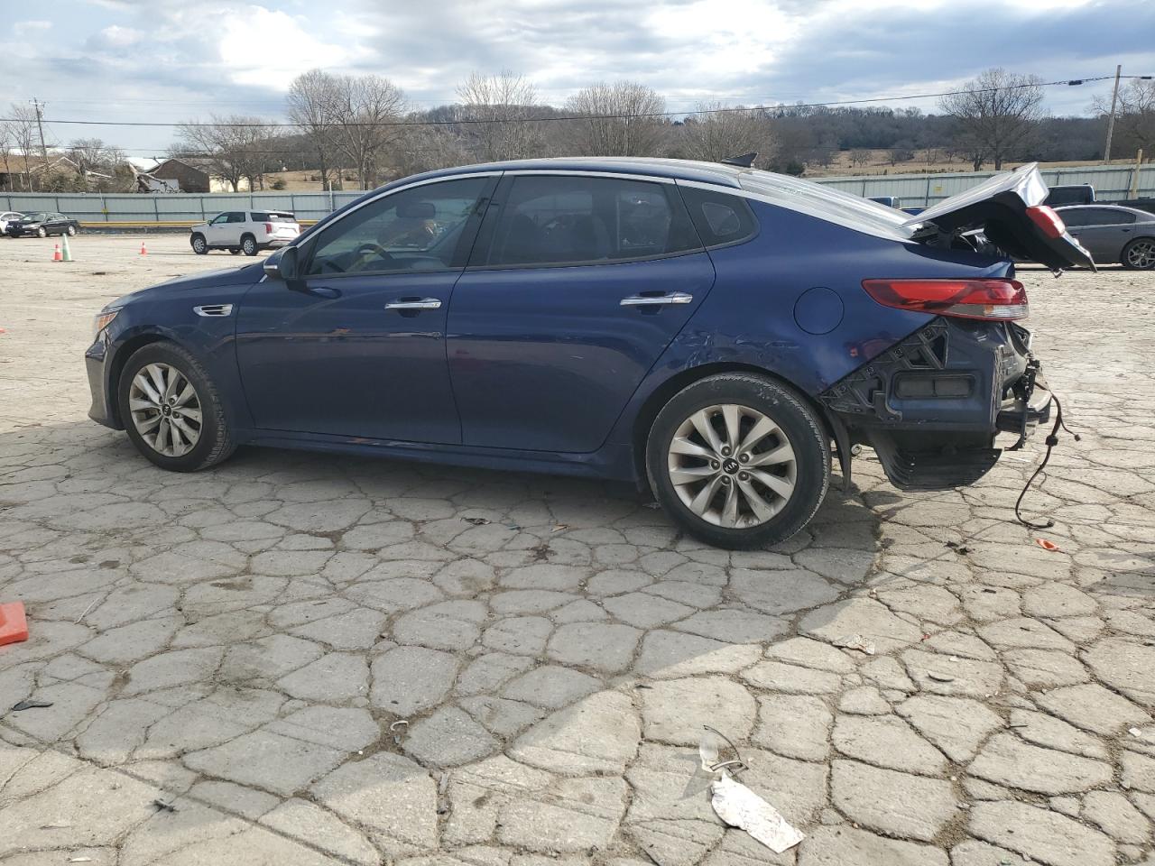 5XXGT4L3XJG248842 2018 Kia Optima Lx