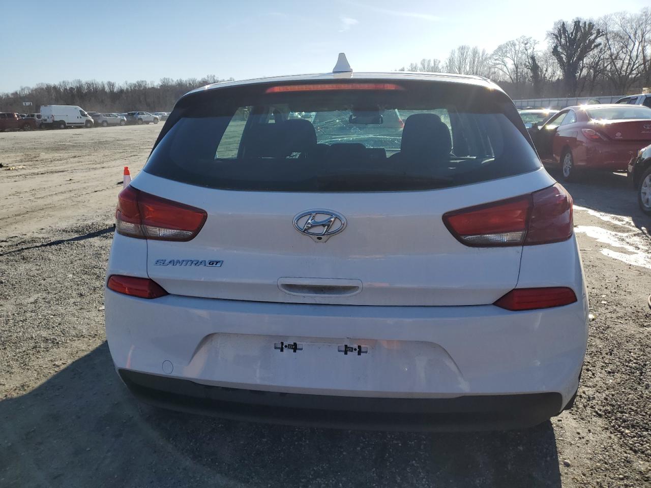 2018 Hyundai Elantra Gt VIN: KMHH35LE0JU017420 Lot: 42777255