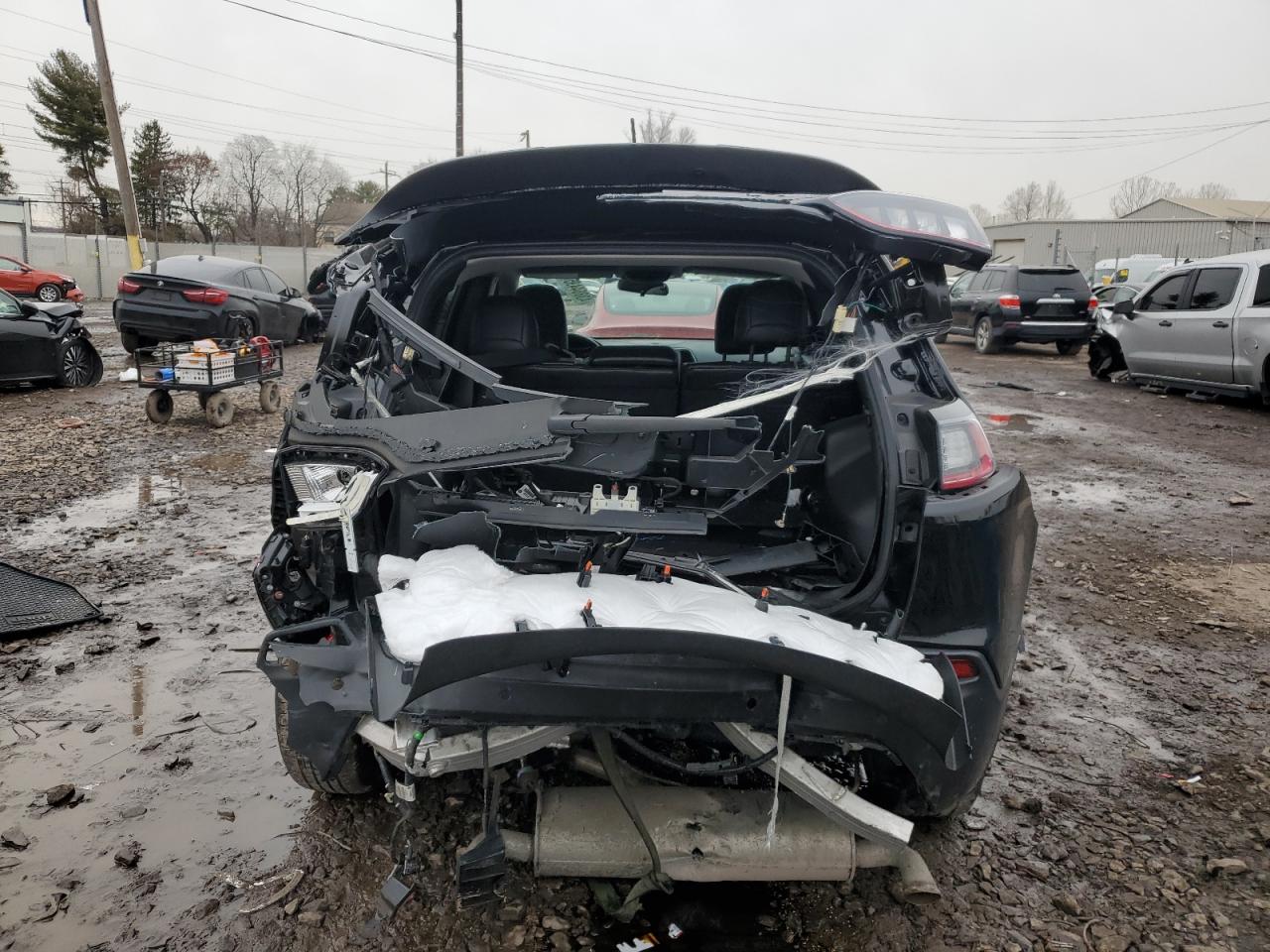 2019 Jeep Cherokee Latitude Plus VIN: 1C4PJMLN0KD320750 Lot: 43864495