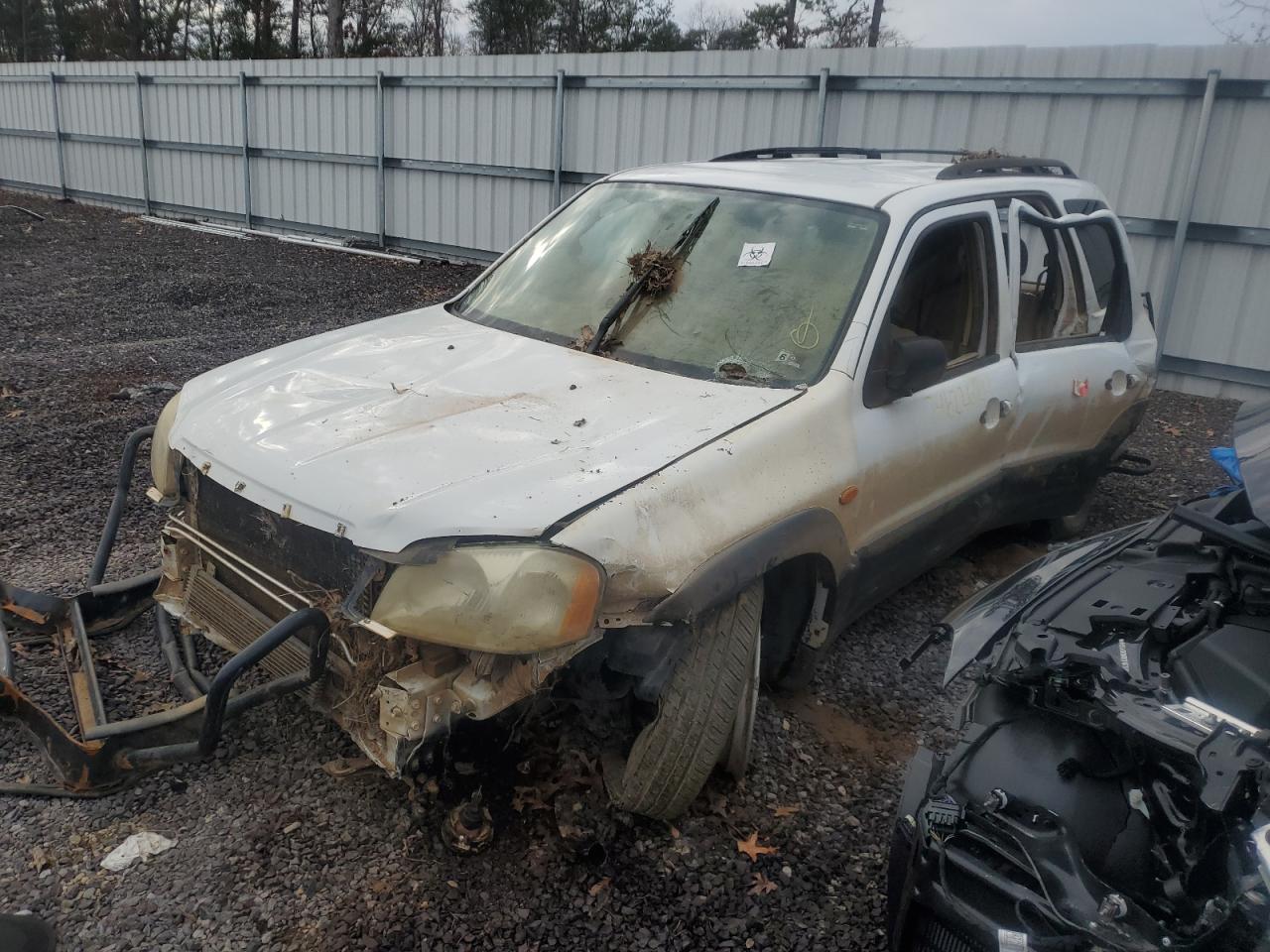 4F2CZ96104KM19791 2004 Mazda Tribute Es