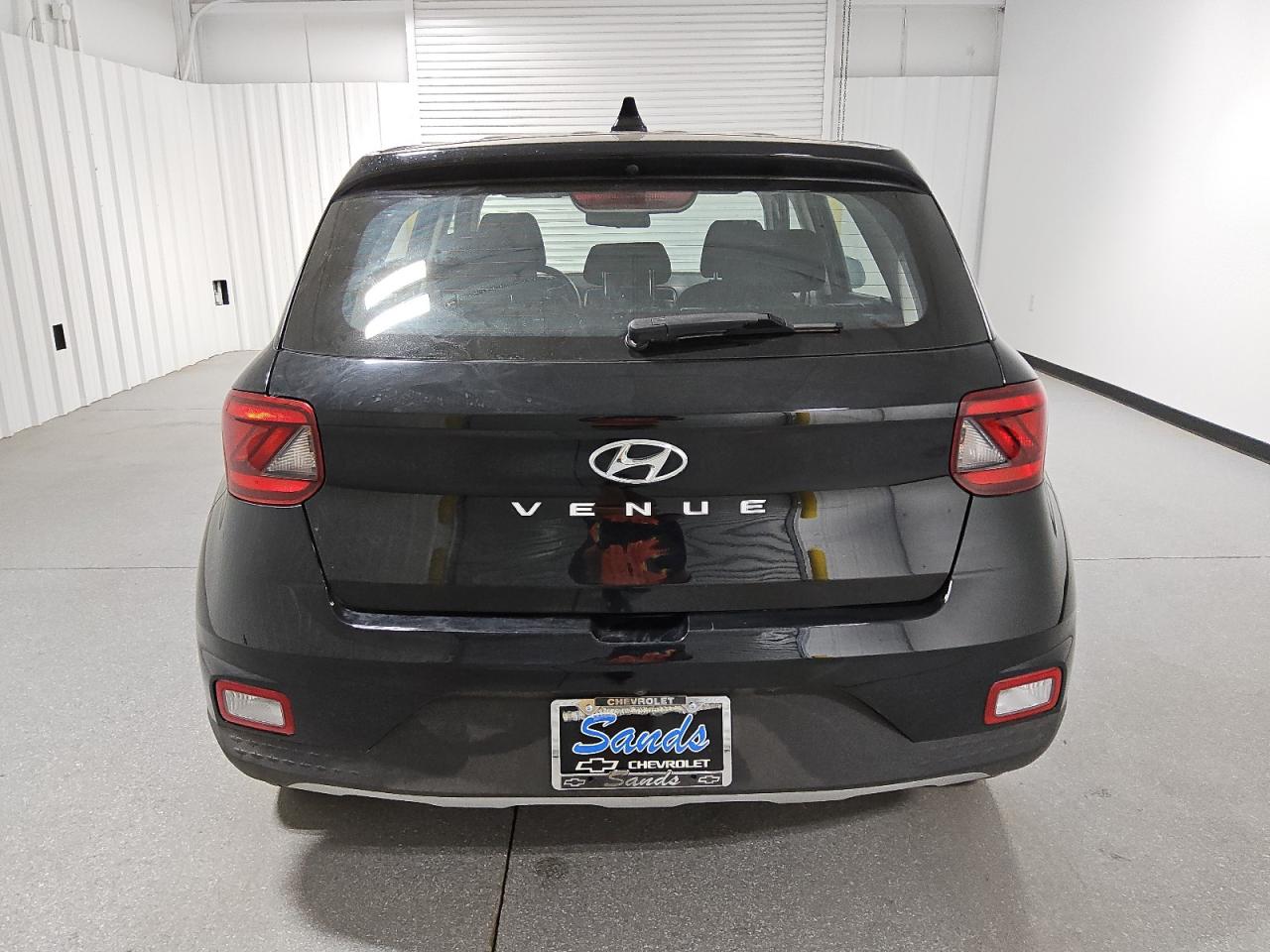 2021 Hyundai Venue Se VIN: KMHRB8A38MU120129 Lot: 43041505