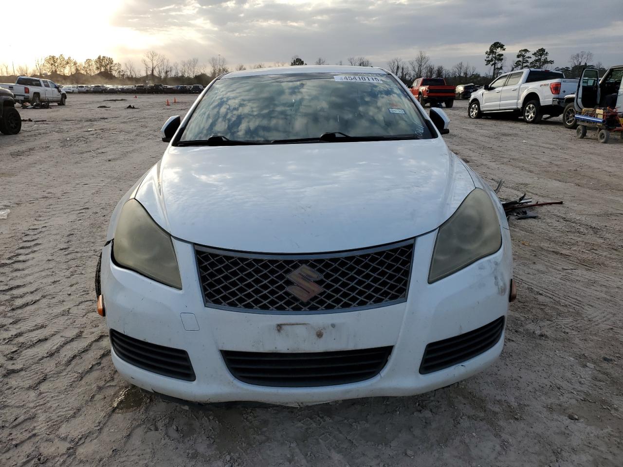 JS2RE9A1XB6110211 2011 Suzuki Kizashi S