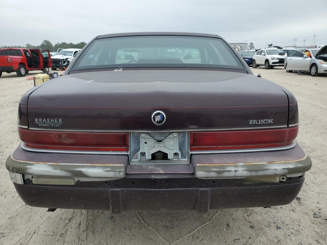 1996 Buick Roadmaster Limited VIN: 1G4BT52P1TR418991 Lot: 45586935