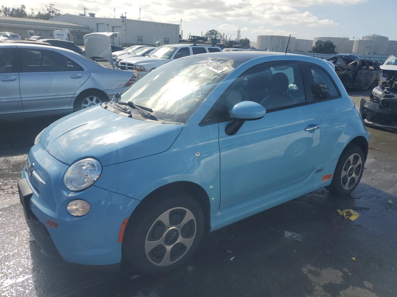 2017 Fiat 500 Electric VIN: 3C3CFFGE8HT563364 Lot: 45574865