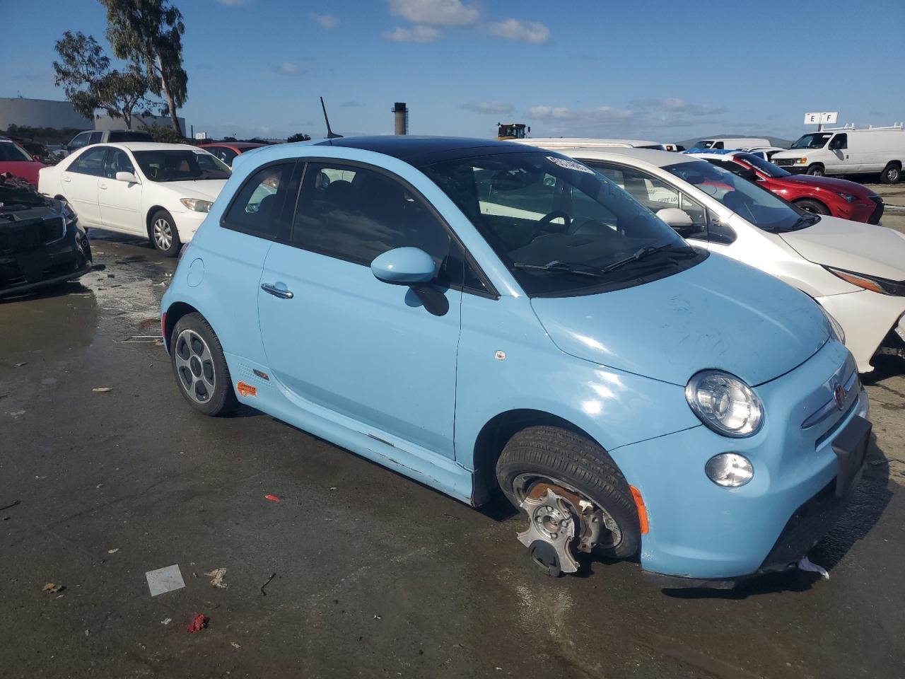 2017 Fiat 500 Electric VIN: 3C3CFFGE8HT563364 Lot: 45574865