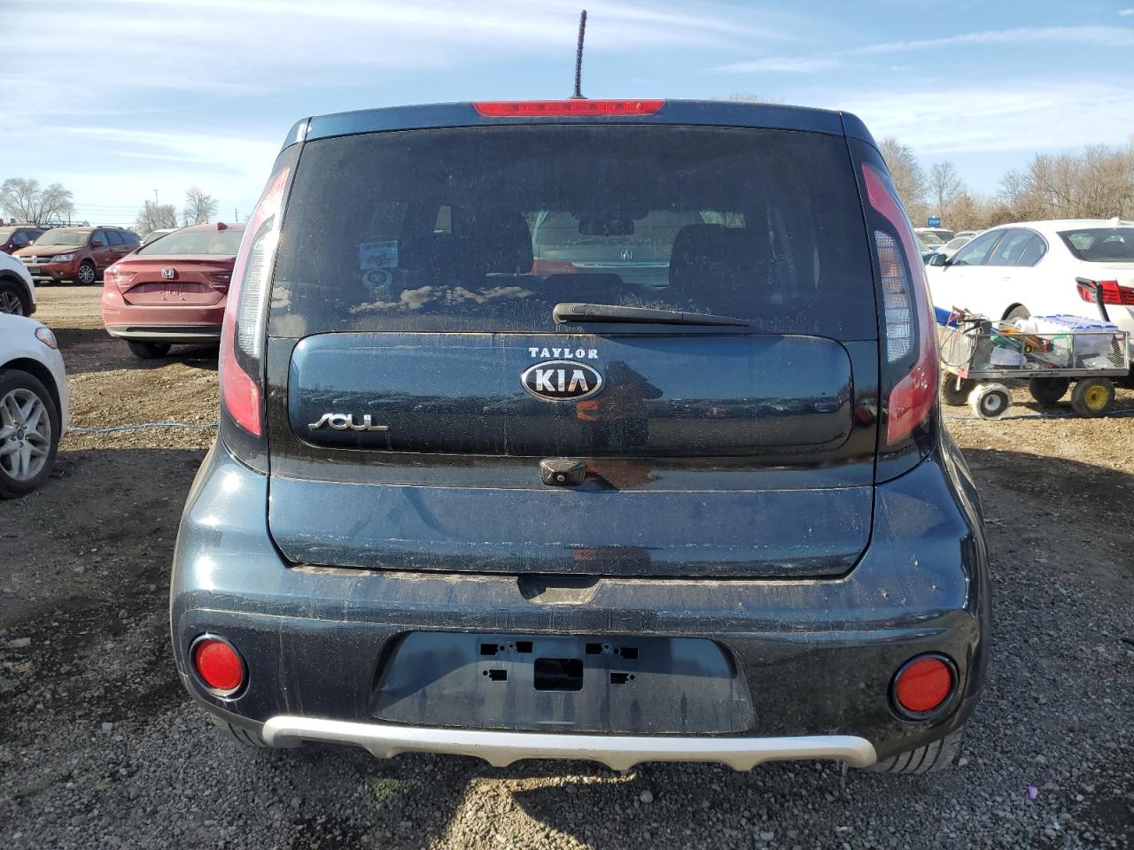 2017 Kia Soul + VIN: KNDJP3A56H7496520 Lot: 44029295