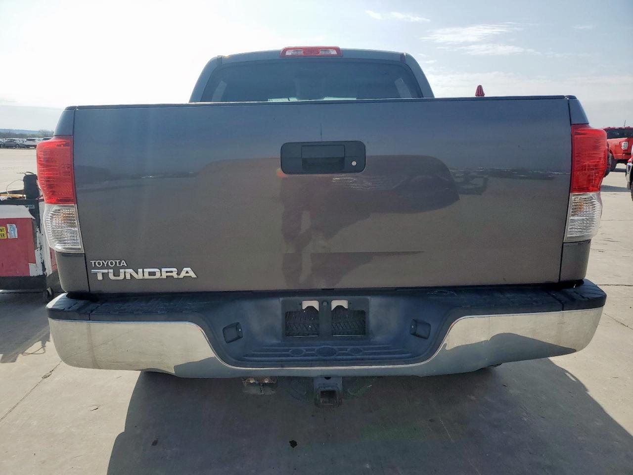 5TFEM5F11DX057859 2013 Toyota Tundra Crewmax Sr5