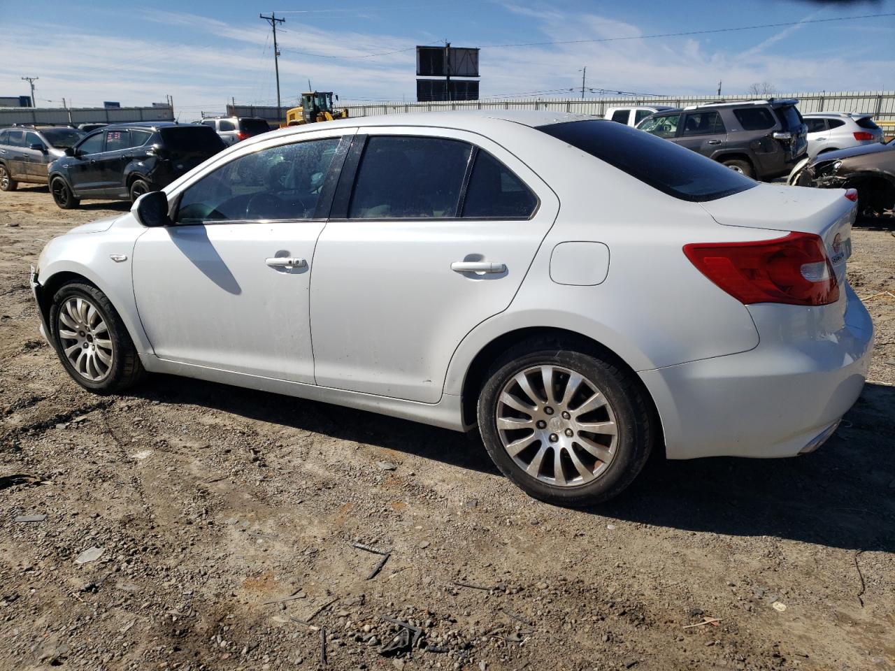 2013 Suzuki Kizashi Se VIN: JS2RE9A31D6100137 Lot: 45660795