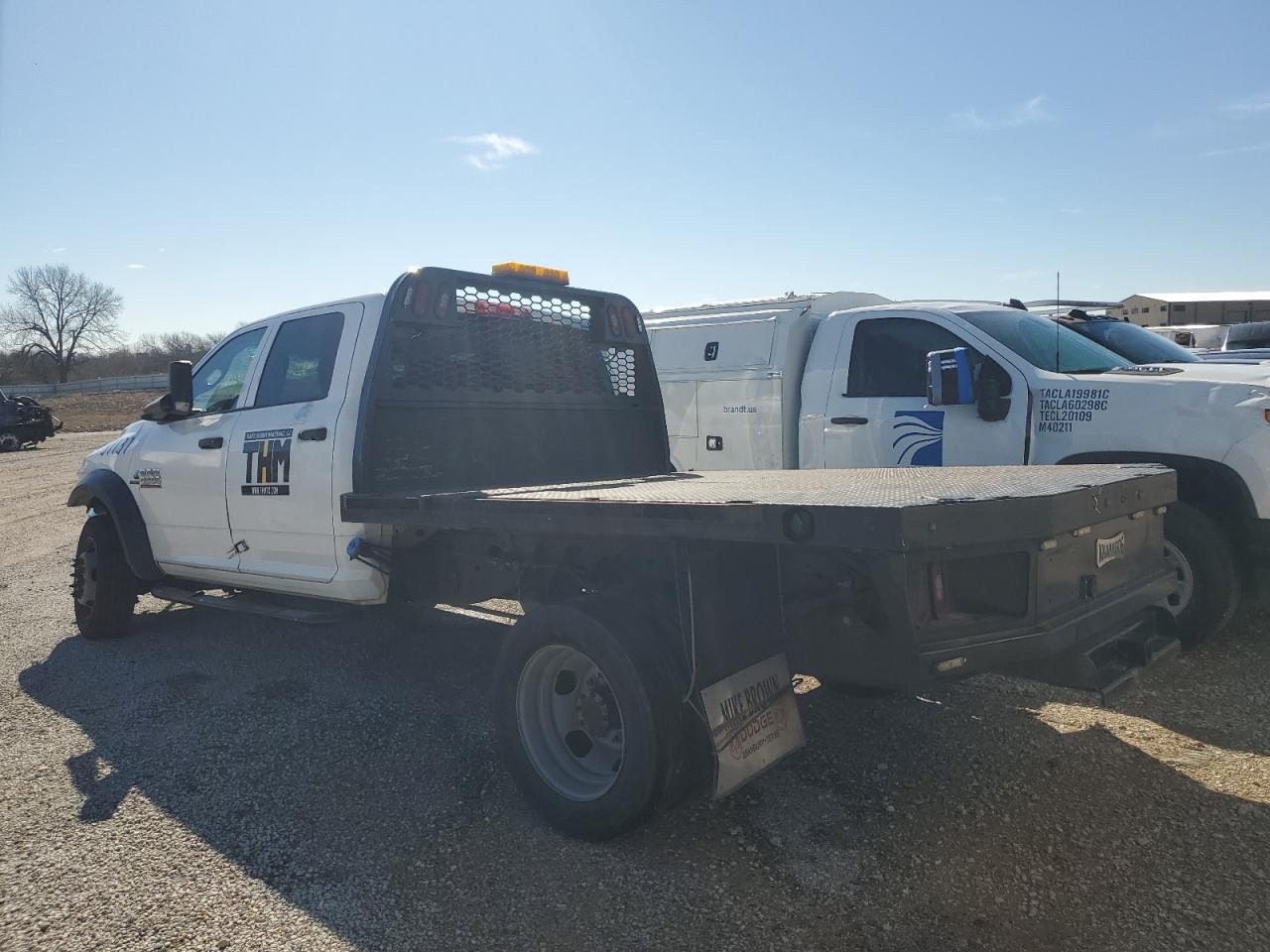 2016 Ram 4500 Crew Cab Flat Bed Truck VIN: 3C7WRKEL4GG304312 Lot: 45523815