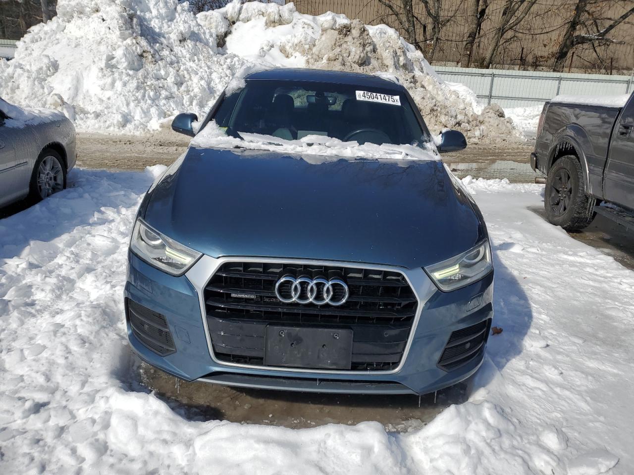 WA1EFCFS0GR005679 2016 Audi Q3 Premium Plus