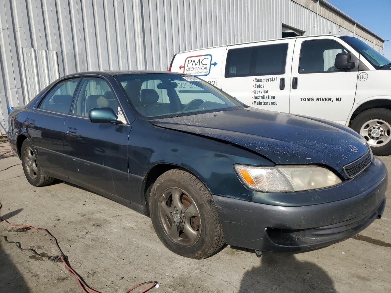 1998 Lexus Es 300 VIN: JT8BF28G4W5043724 Lot: 44194005